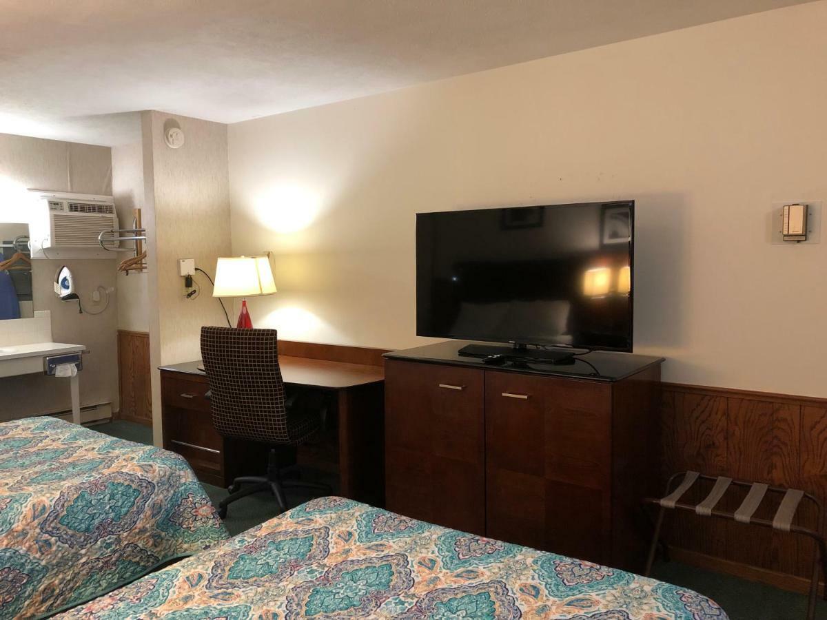Lindsborg Viking Motel מראה חיצוני תמונה